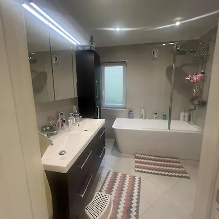 Apartment Koselig Og Stor Leilighet, Fyllingsdalen